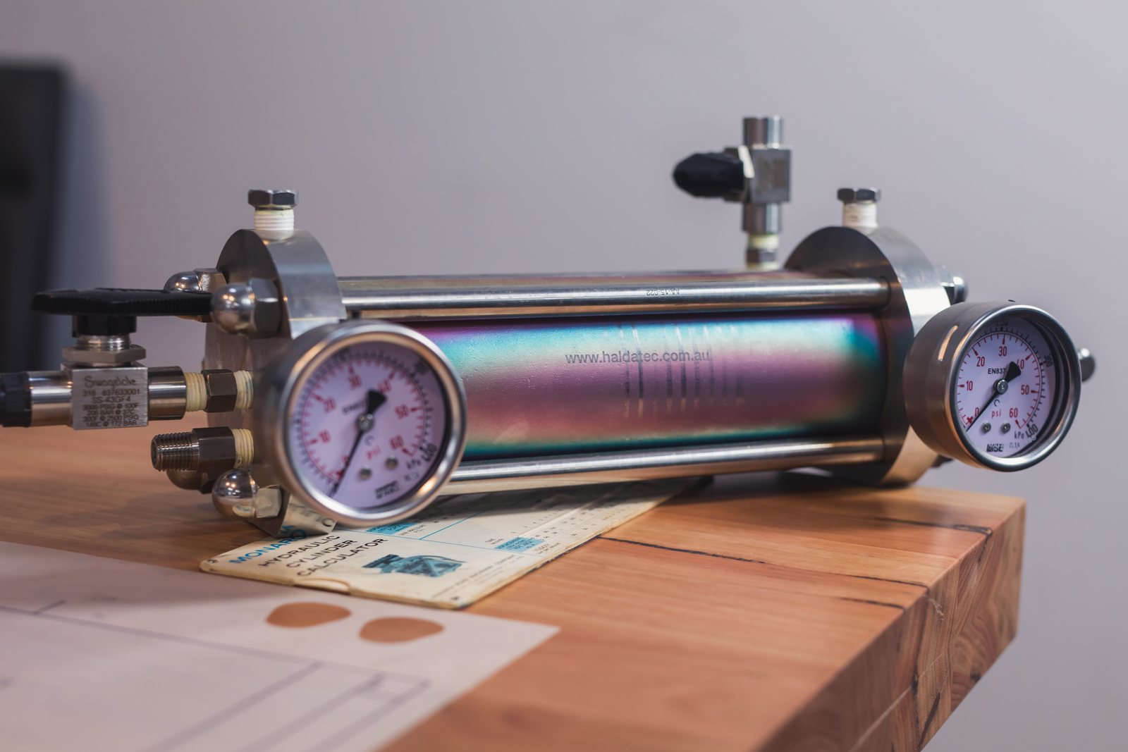 SilcoNert coated sample cylinder